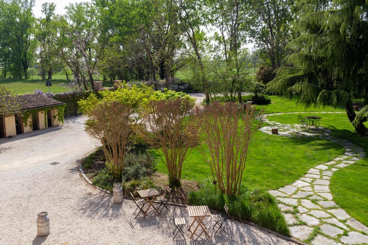 לודי Agriturismo Cascina Pezzolo מראה חיצוני תמונה