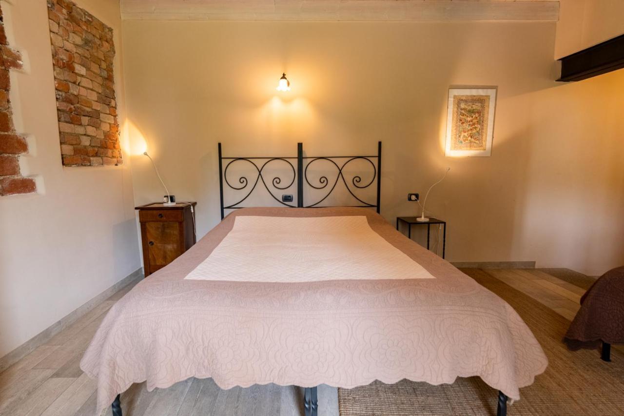 לודי Agriturismo Cascina Pezzolo מראה חיצוני תמונה