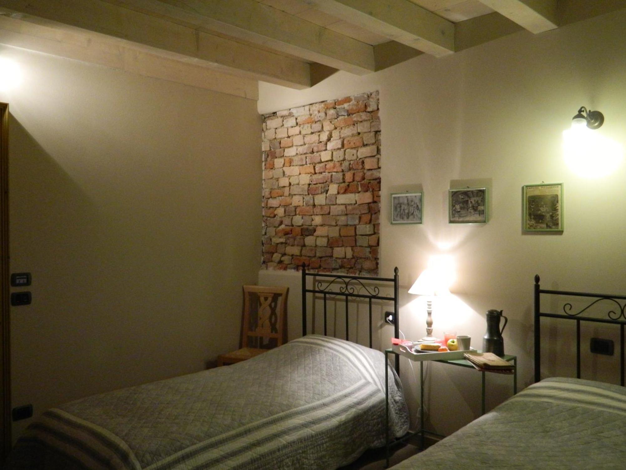 לודי Agriturismo Cascina Pezzolo חדר תמונה