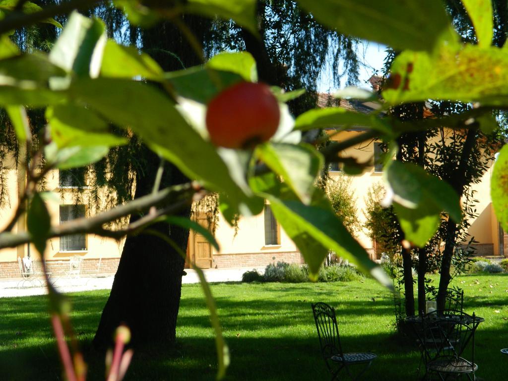 לודי Agriturismo Cascina Pezzolo מראה חיצוני תמונה