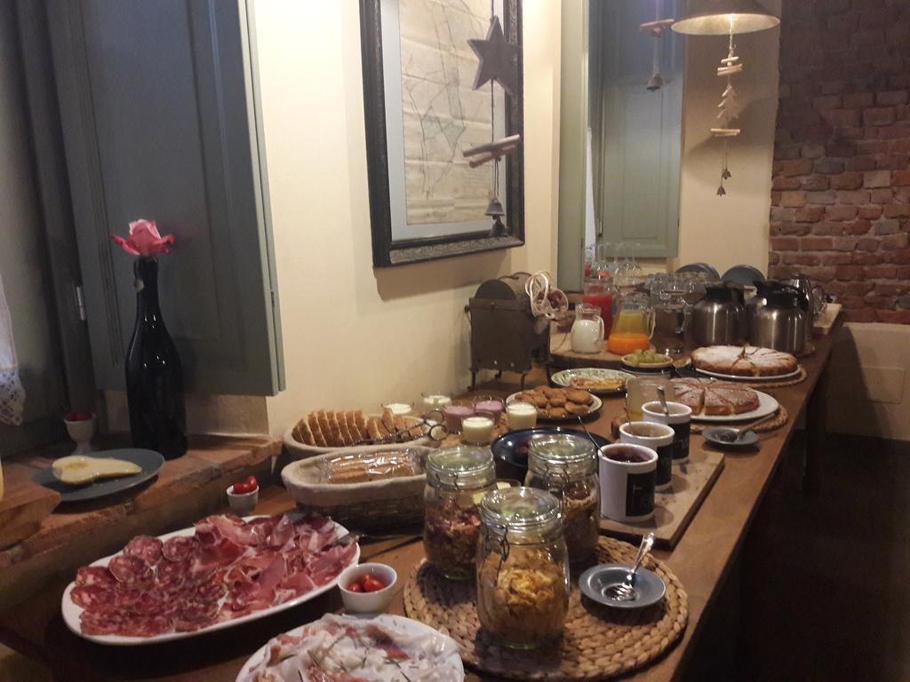 לודי Agriturismo Cascina Pezzolo מראה חיצוני תמונה