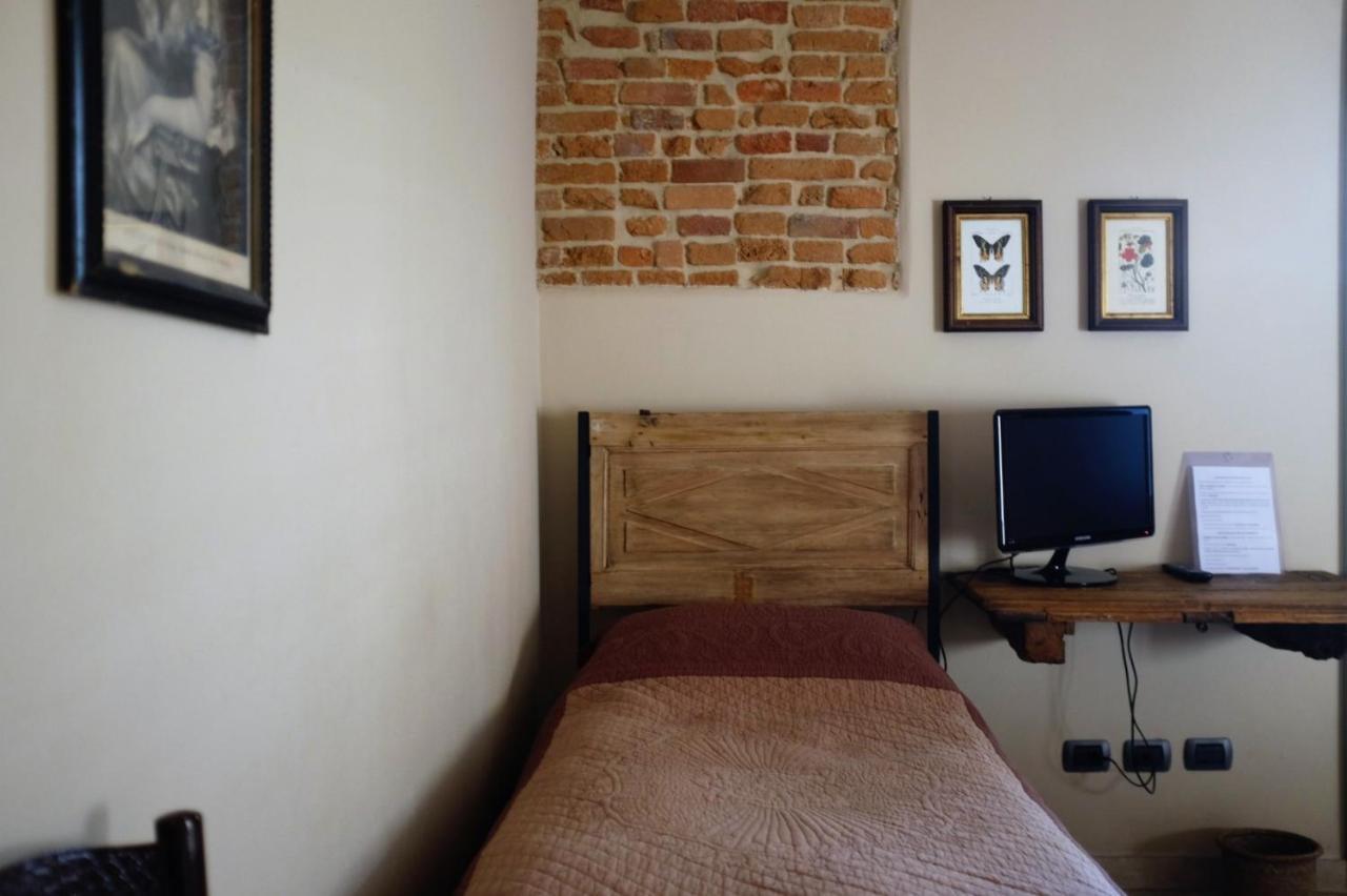 לודי Agriturismo Cascina Pezzolo מראה חיצוני תמונה