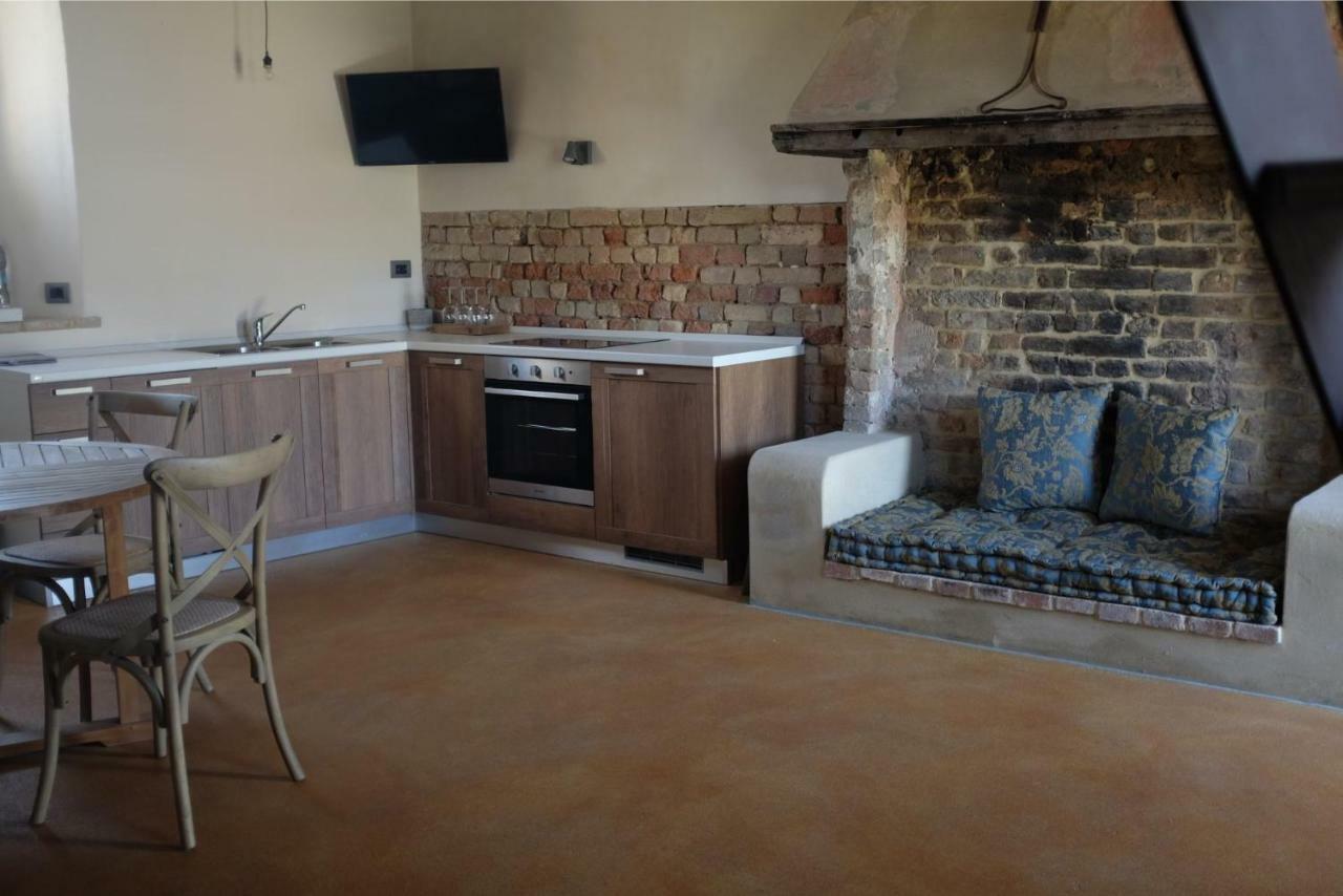 לודי Agriturismo Cascina Pezzolo מראה חיצוני תמונה